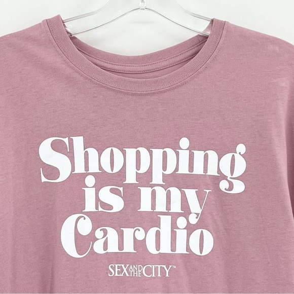 NWT Pink SHOPPING IS MY CARDIO Cropped Tee Size Large - Picture 2 of 6